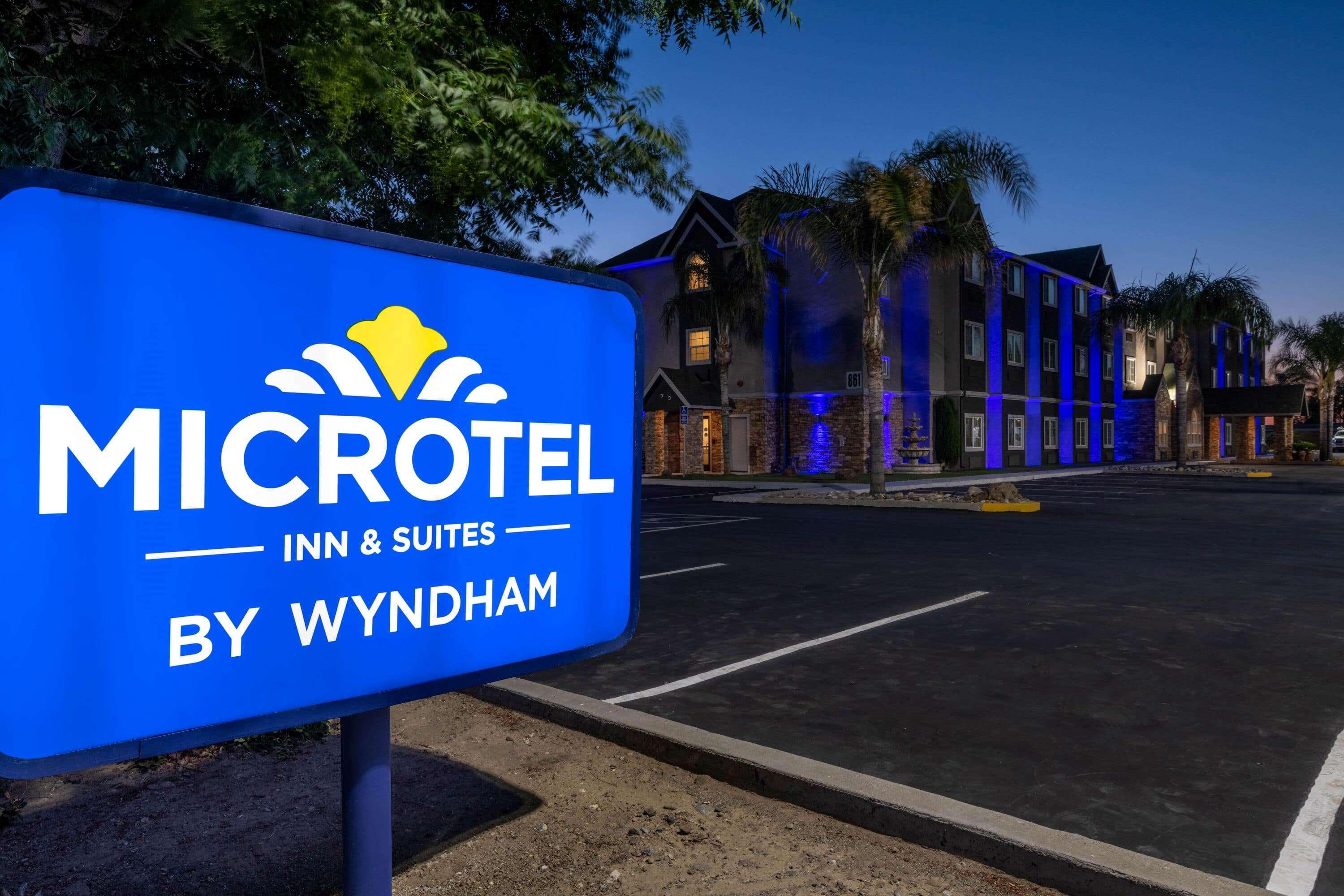 Microtel Inn & Suites By Wyndham Трейси Екстериор снимка