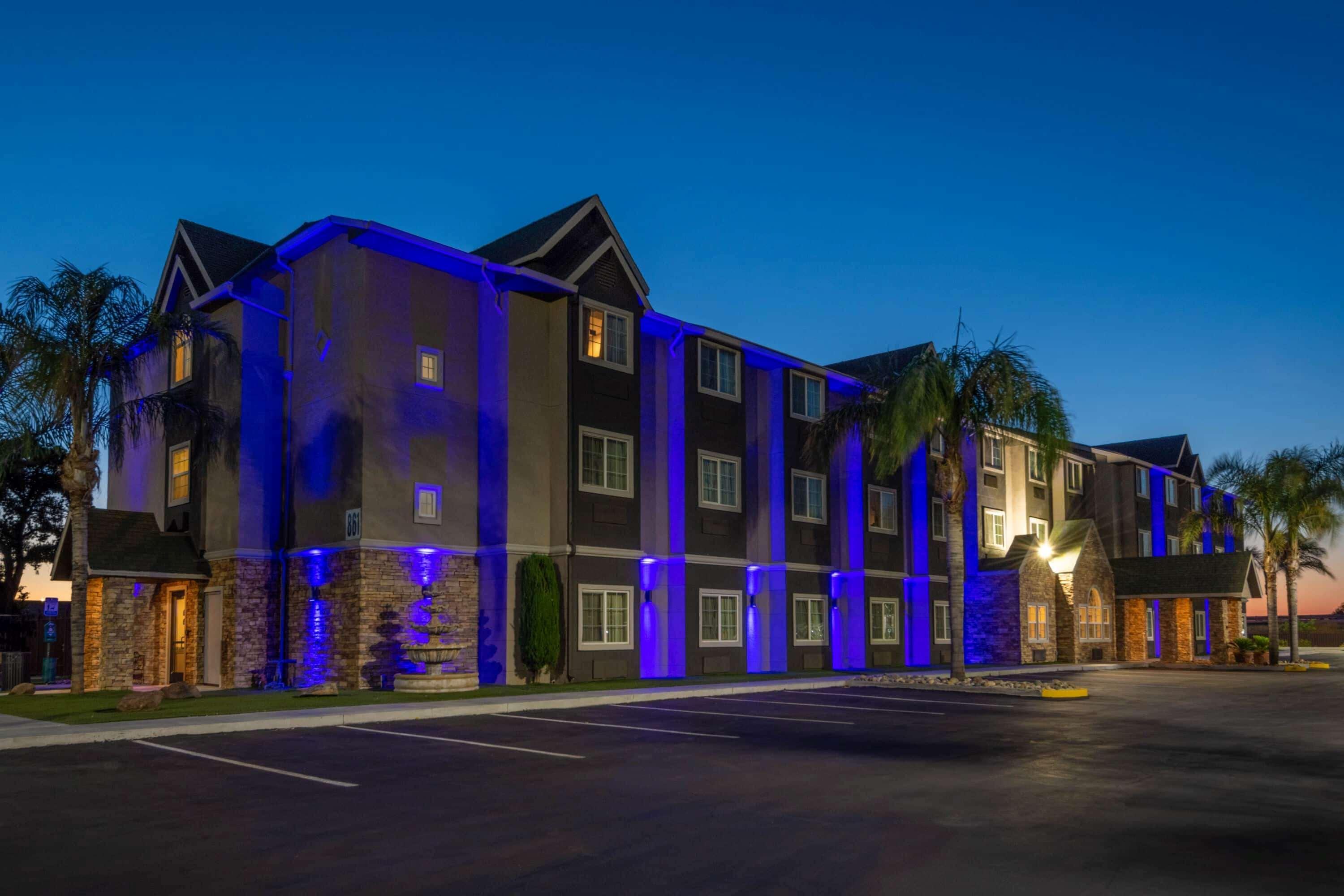 Microtel Inn & Suites By Wyndham Трейси Екстериор снимка